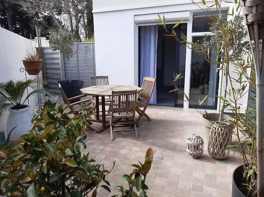 Grand Studio Avec Patio Marsella